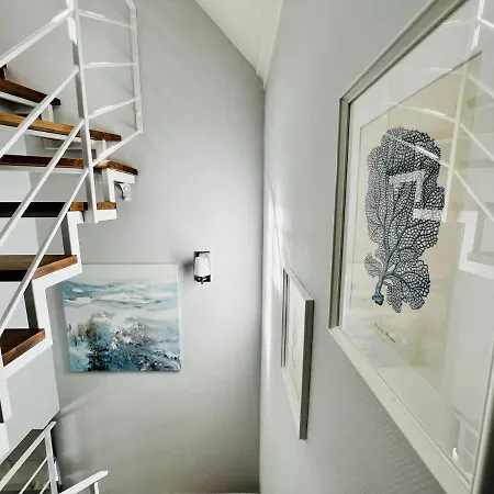 Hampton Park Villa Rozewie