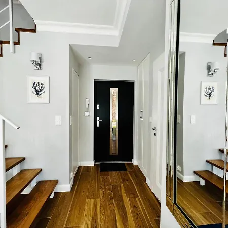 Hampton Park Villa *