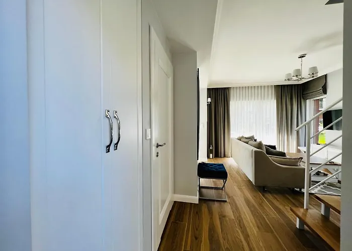 Вилла Hampton Park *